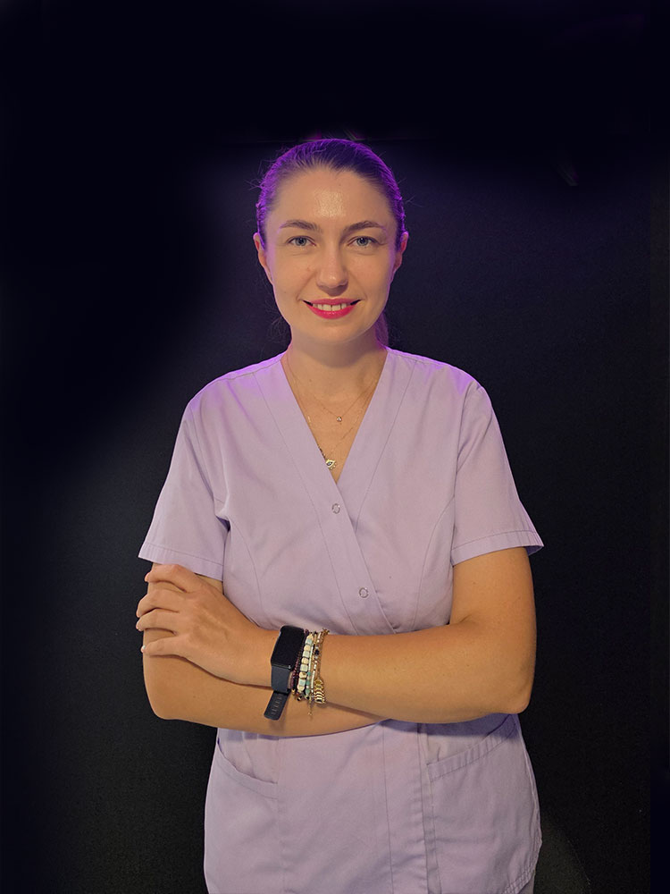 Alexandrina - Cosmetician | Tehnician Laser
